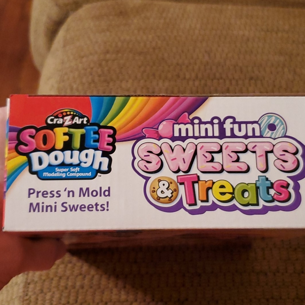 Cravat softee dough, mini fun sweets & treats nib - Picture 4 of 8